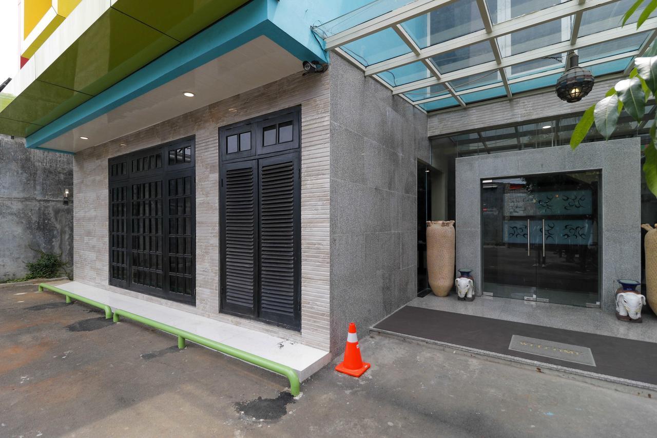 Reddoorz Plus Near Halim Perdanakusuma 2 Jakarta Eksteriør billede